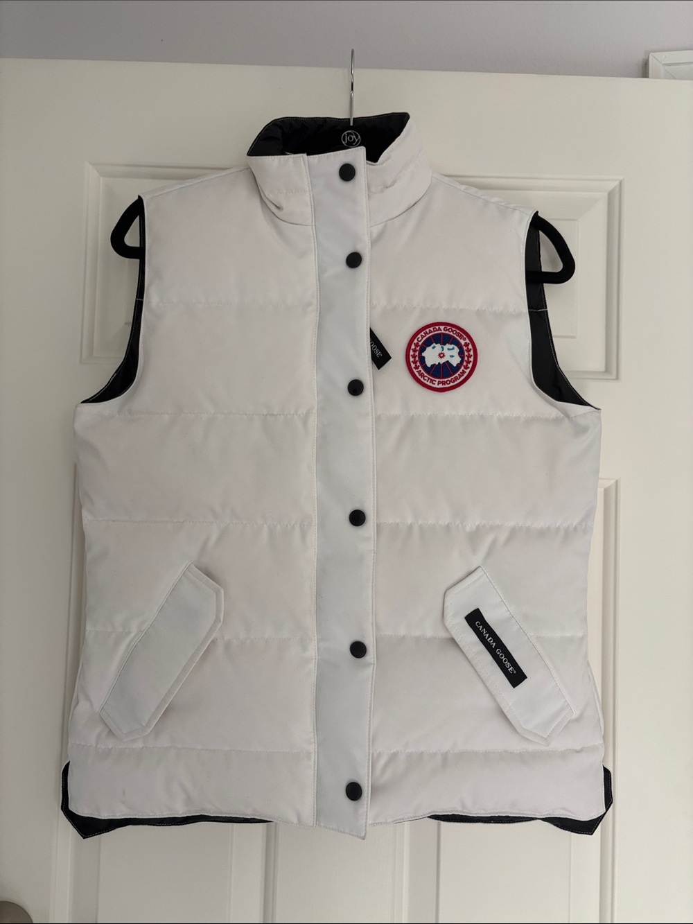 Canada Goose womenโs white puffer vest size M